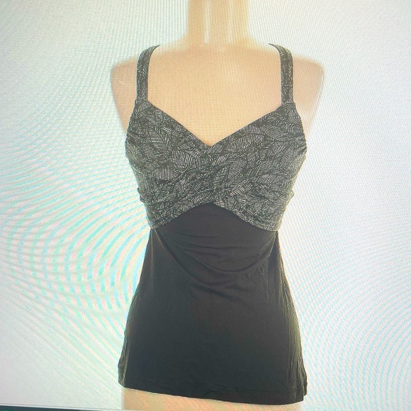 Lululemon Athletica Crisscross Back Forest Green Tank Size 4? Leaf Print - Picture 1 of 9